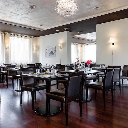 ホテル Hotel Norge 4*