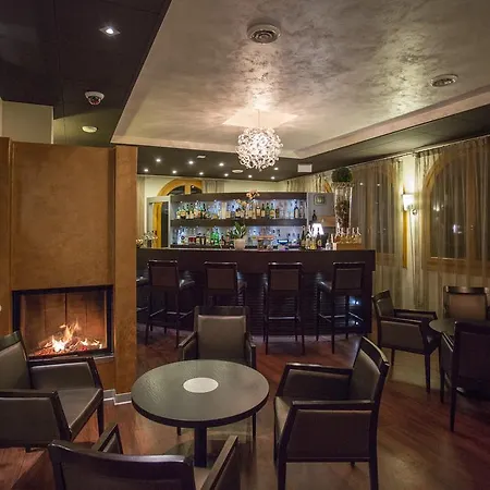 ホテル Hotel Norge 4*